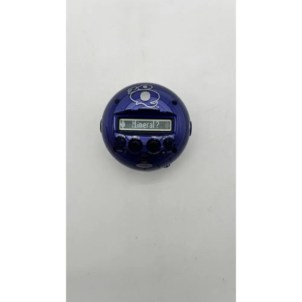 RADICA Handheld Game 20Q Battery Operated Purple 20 Questions Tested Works